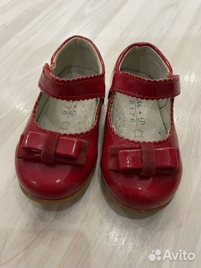 Туфли на девочку