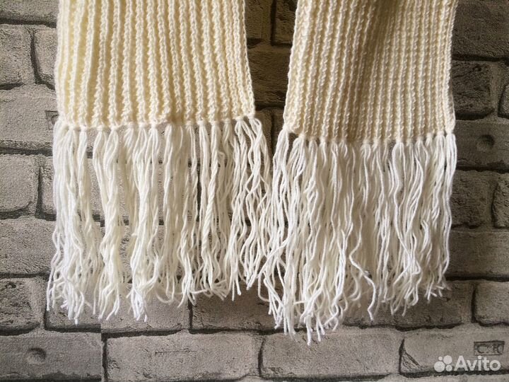 Новый вязаный шарф с бахромой (ручная работа)
