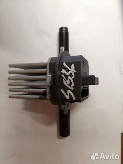 Резистор печки Мерседес W204 W212 X204 W207