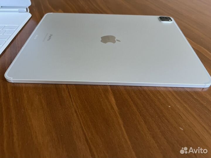 Apple iPad Pro 12.9 M2 256gb LTE / Magic Keyboard