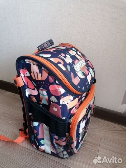 Рюкзак школьный для девочки гризли