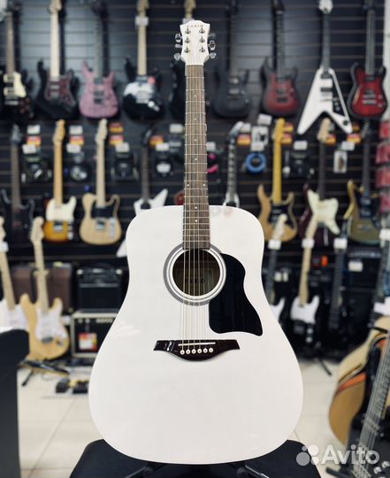 Гитара акустическая новая