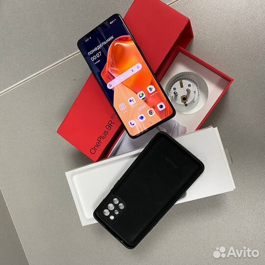 OnePlus 9R, 8/256 ГБ