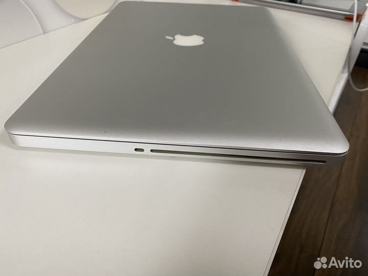 Apple MacBook Pro