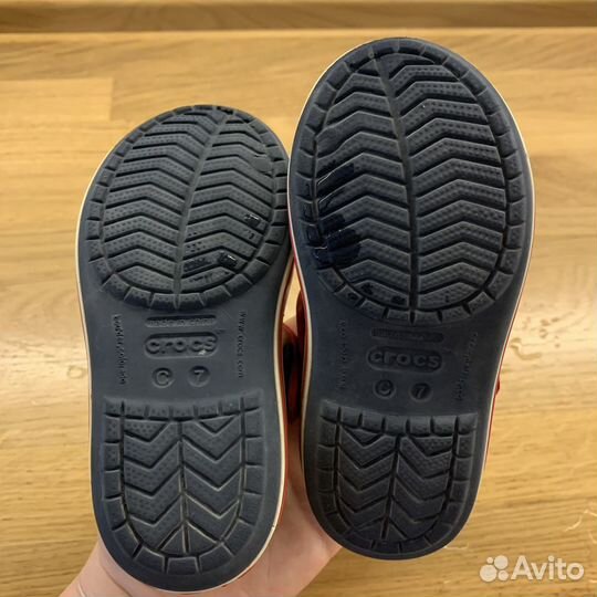 Сандали crocs c7