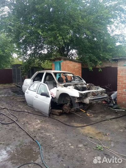 Запчасти на ваз 2110