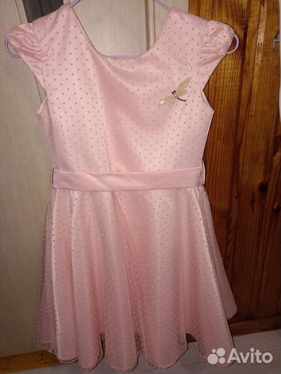 Платье для девочки нежно-розовое 38 размер