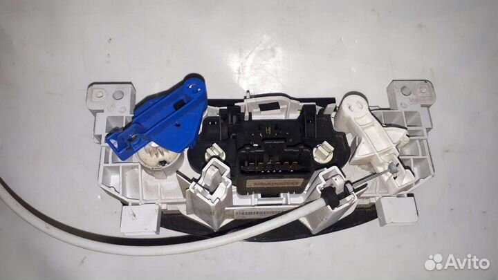 Renault Duster блок управления отопителем