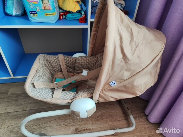 Шезлонг детский