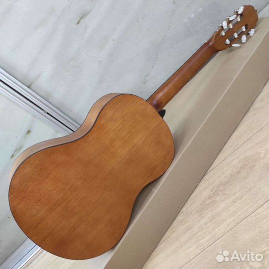 Гитара новая классическая индонезия