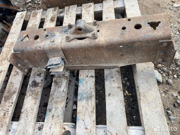 Поперечина задняя с буксировочной серьгой Камаз