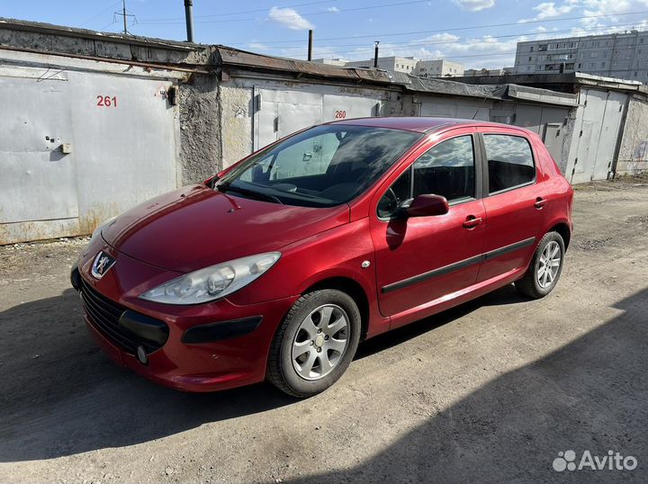 В разбор Peugeot 307
