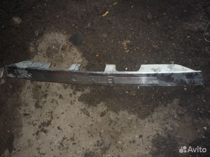 Сабля крышки багажника BYD F3