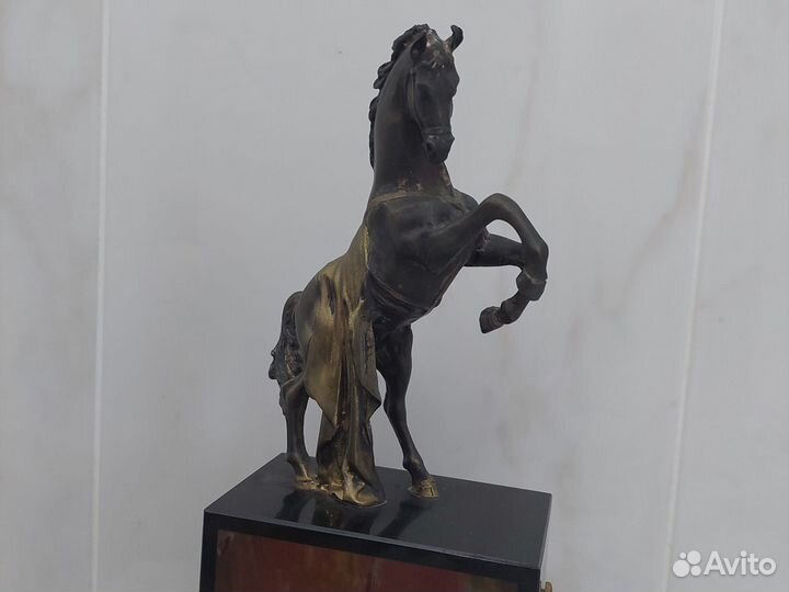 Настольные часы