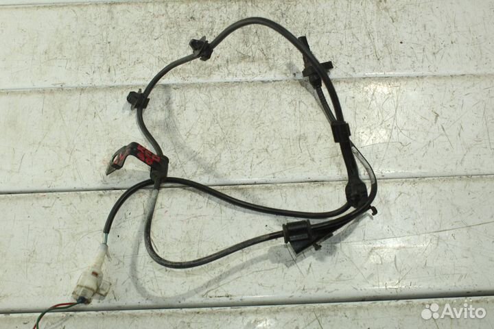 Датчик ABS toyota vitz 08* KSP90 FR/LH