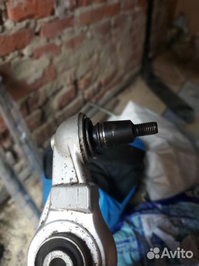 Рычаг передней подвески Volkswagen Passat B5 1998