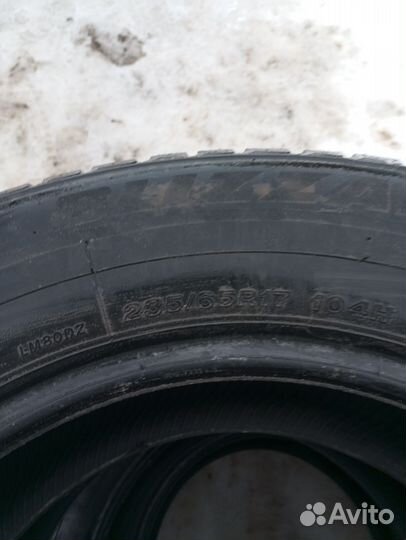 Bridgestone Blizzak DM-Z2 235/65 R17