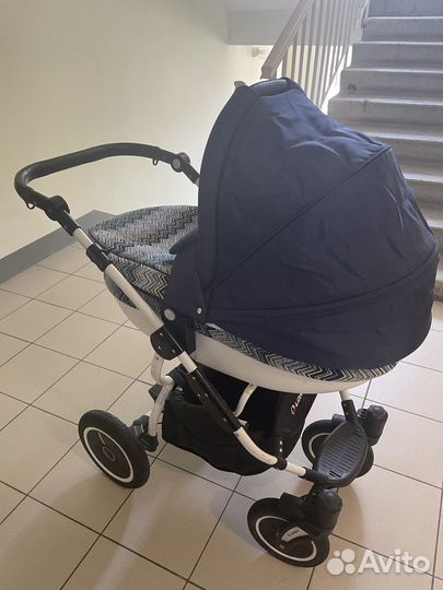 Коляска в отличном состоянии 2 в 1