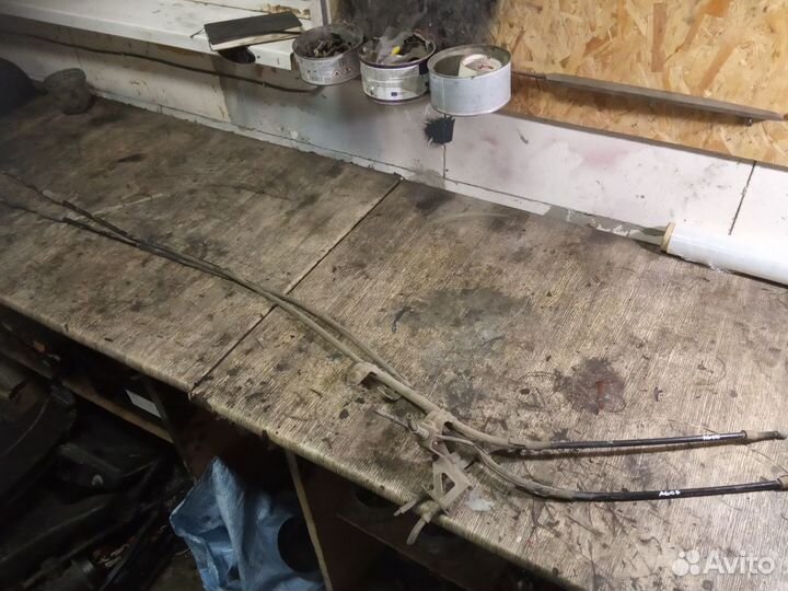 Трос стояночного тормоза Audi A6C5 универсал