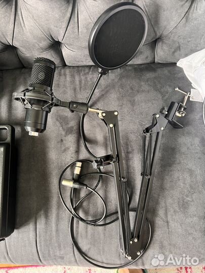 Конденсаторный Микрофон bm 800 (не шумит)