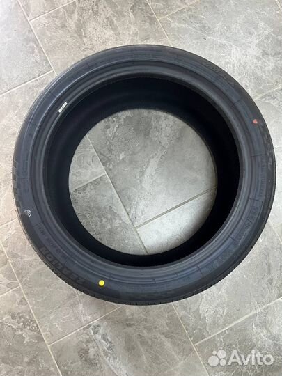 Zmax Zealion 275/35 R20 102Y