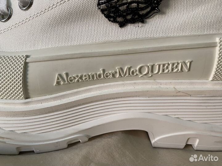 Alexander Mcqueen кеды оригинал