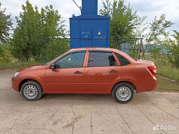 LADA Granta 1.6 МТ, 2013, 112 000 км