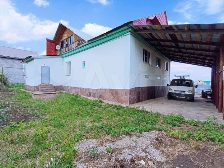 Дом 170 м² на участке 7 сот.