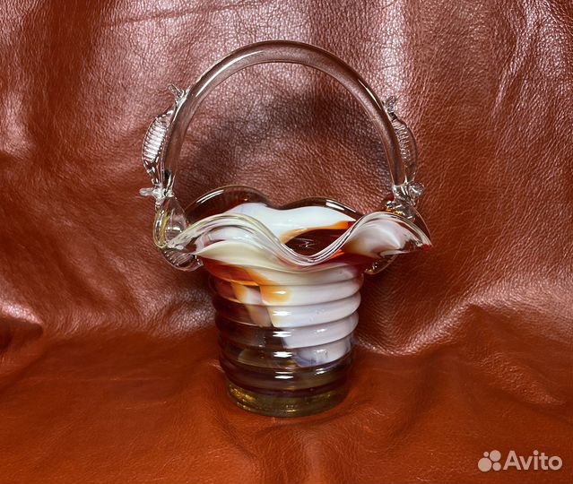 Корзинка ваза для конфет цветное стекло 1970-х