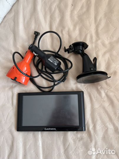 Автомобильный навигатор garmin
