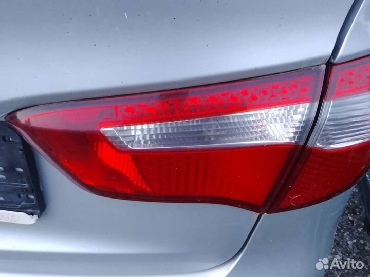 Фонарь задний правый внутренний Kia Rio 3