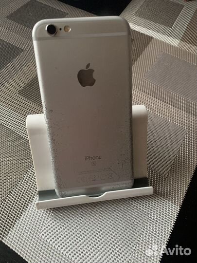iPhone 6S, 64 ГБ