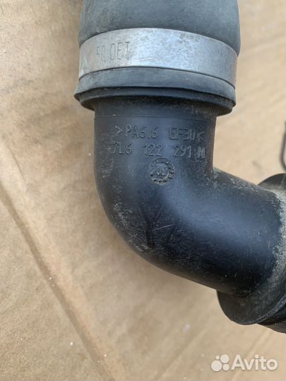 Патрубок радиатора Volkswagen Touareg 7L