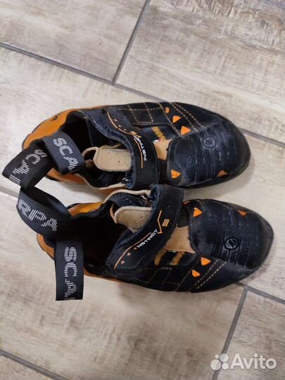 Скальные туфли scarpa instinct vs 36.5