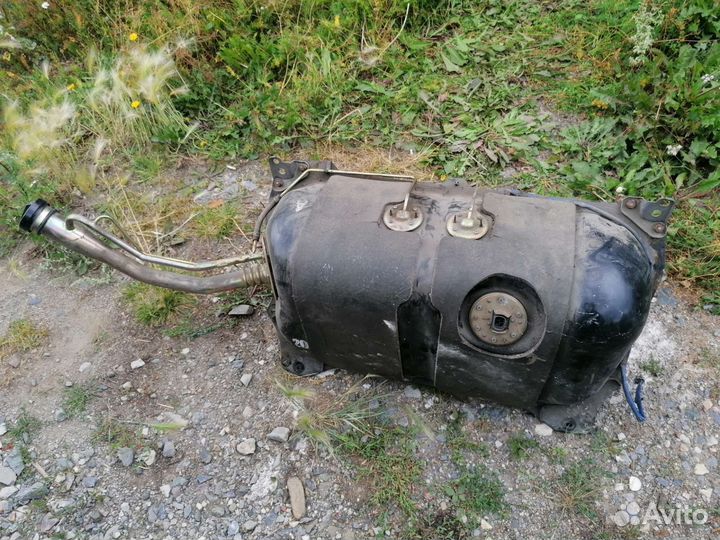 Топливный бак на тойота chaser mark2