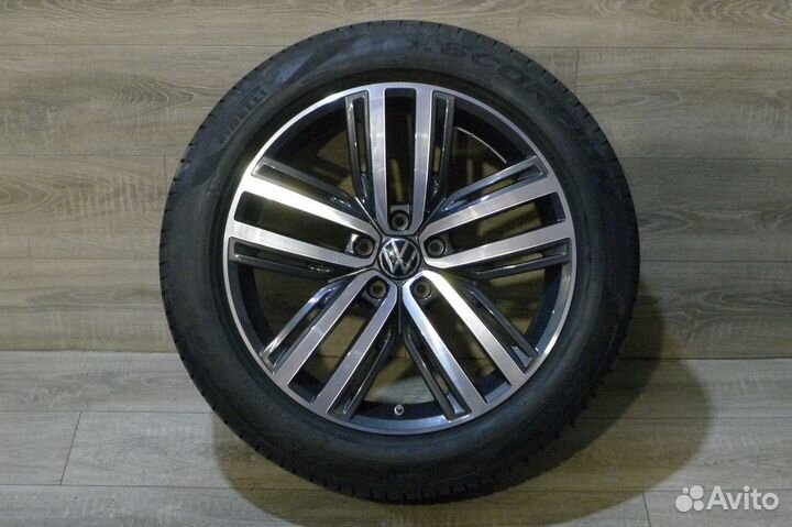 Комплект оригинальных колес R19 оригинал VW Tiguan