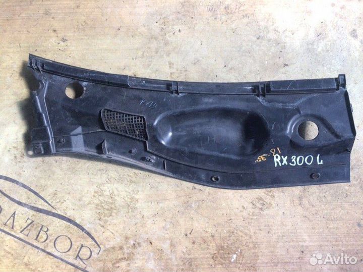 Водосток лобового стекла левый Lexus Rx300 1