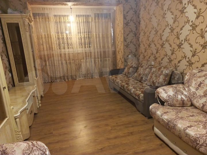 2-к. квартира, 60 м², 4/10 эт.