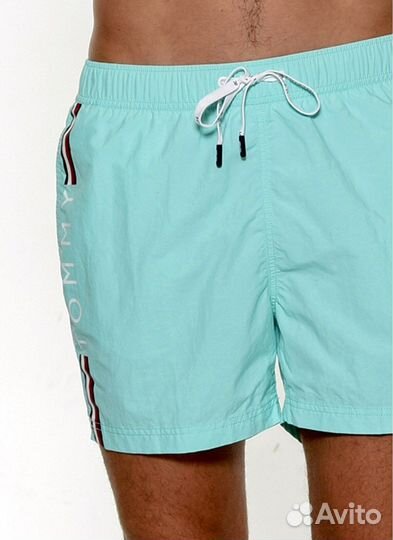 Tommy Hilfiger. Новые шорты