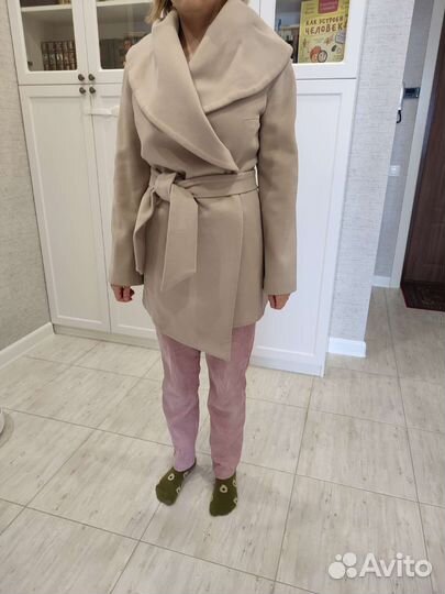 Пальто женское демисезонное размер 42