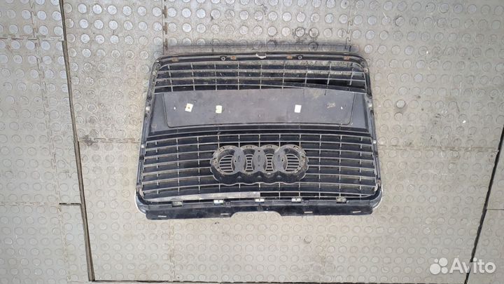 Решетка радиатора Audi A6 (C6), 2005