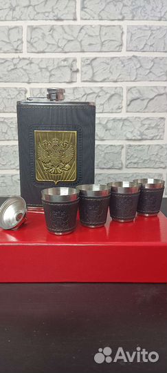 Подарочный набор Фляжка с рюмками