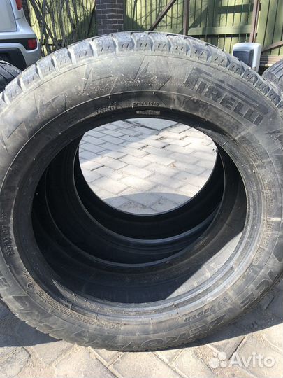 Pirelli Ice Zero 225/60 R17