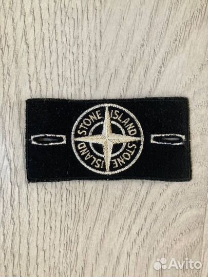 Белый патч Stone Island
