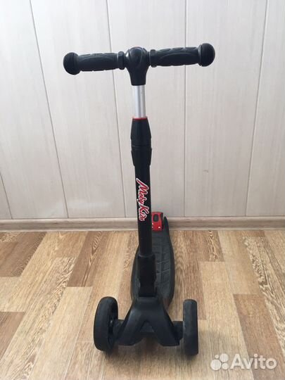 Складной самокат Moby kids