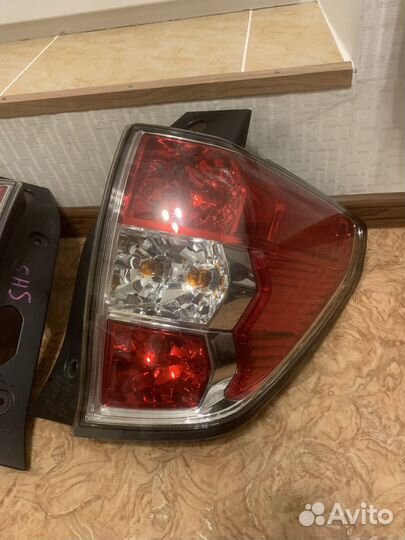 Фонарь правый Subaru Forester S12 SH5