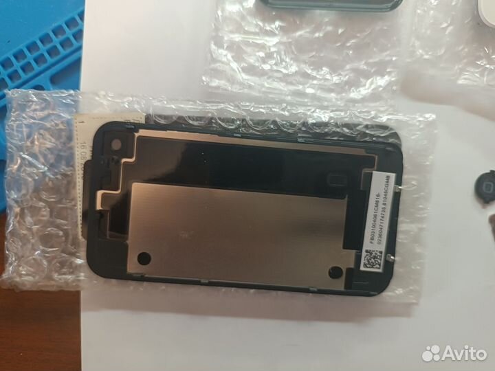 Запчасти iPhone 4