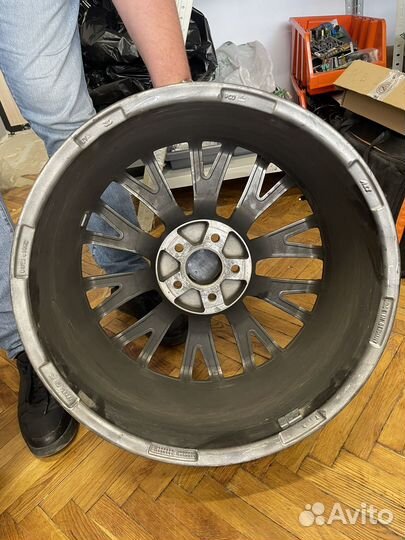 Литые диски разноширокие (комплект)