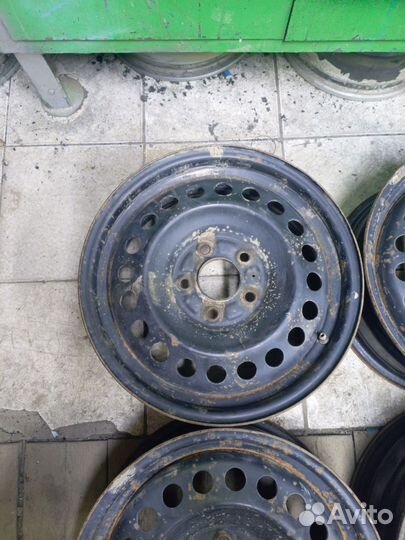 Диски на Киа штамп R16