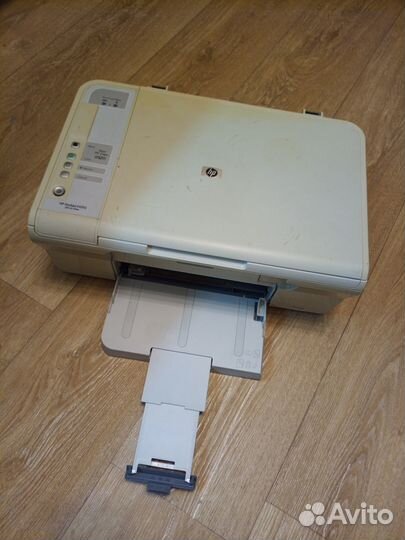 Цветной струйный принтер HP Deskjet F4213